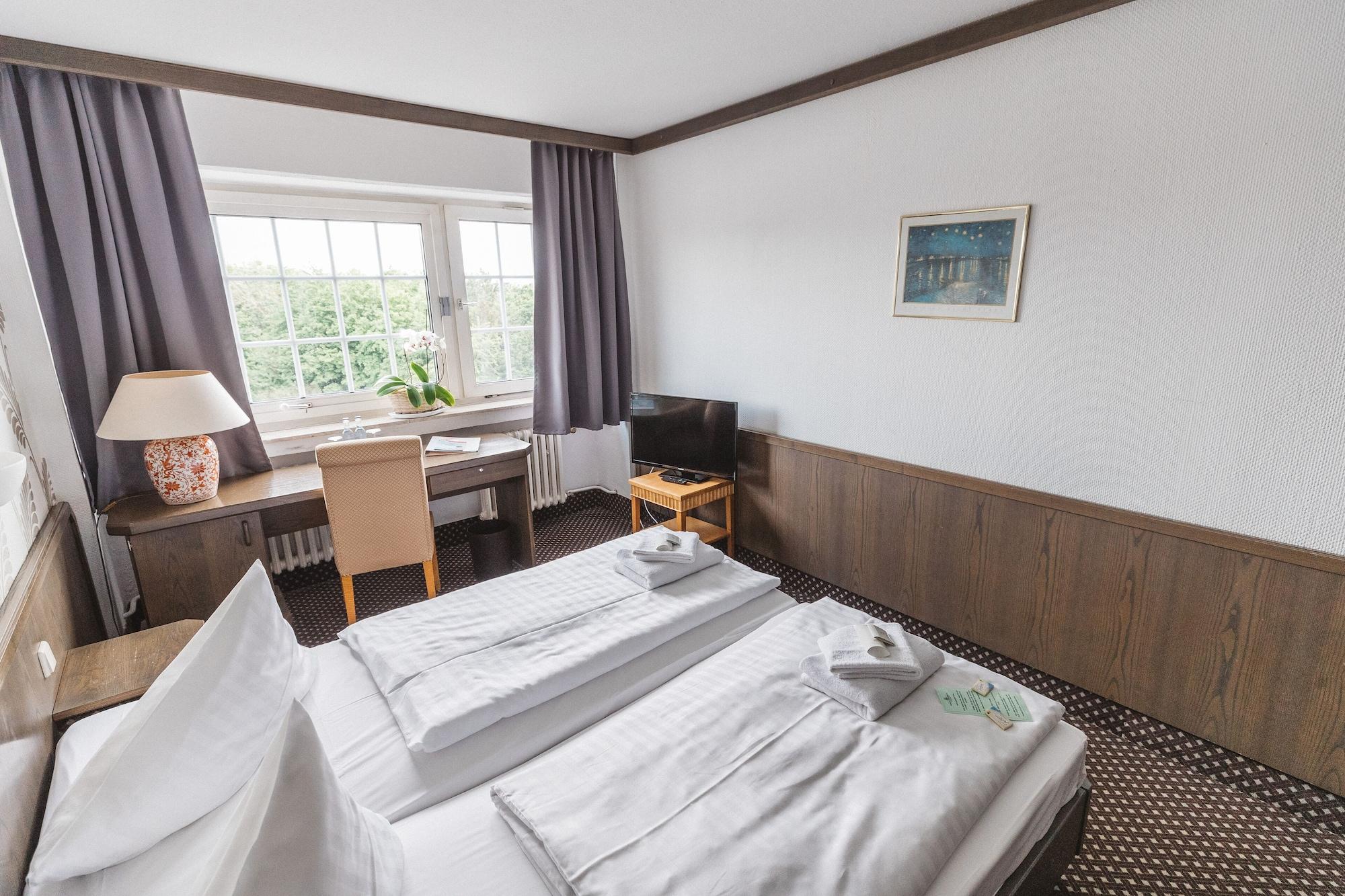 Terminal Hotel Koeln Екстериор снимка
