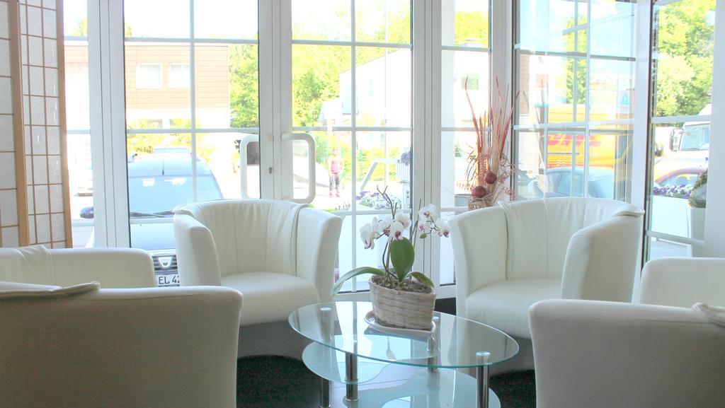 Terminal Hotel Koeln Екстериор снимка