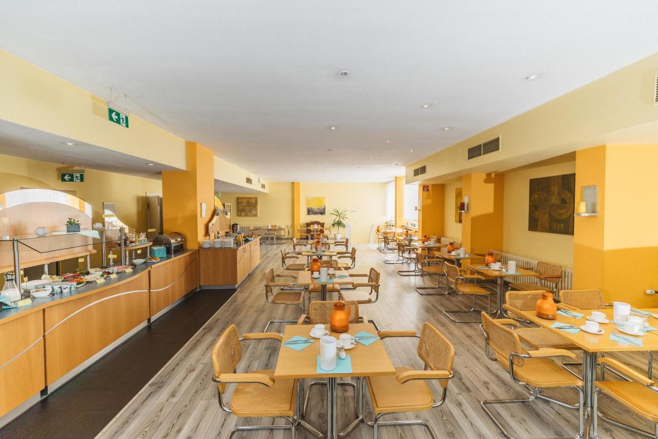 Terminal Hotel Koeln Екстериор снимка