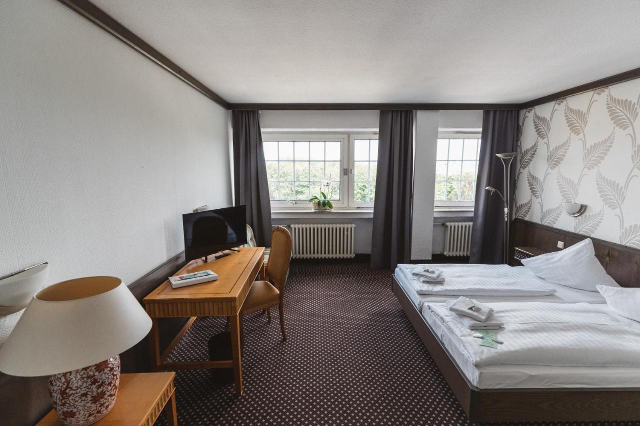 Terminal Hotel Koeln Екстериор снимка