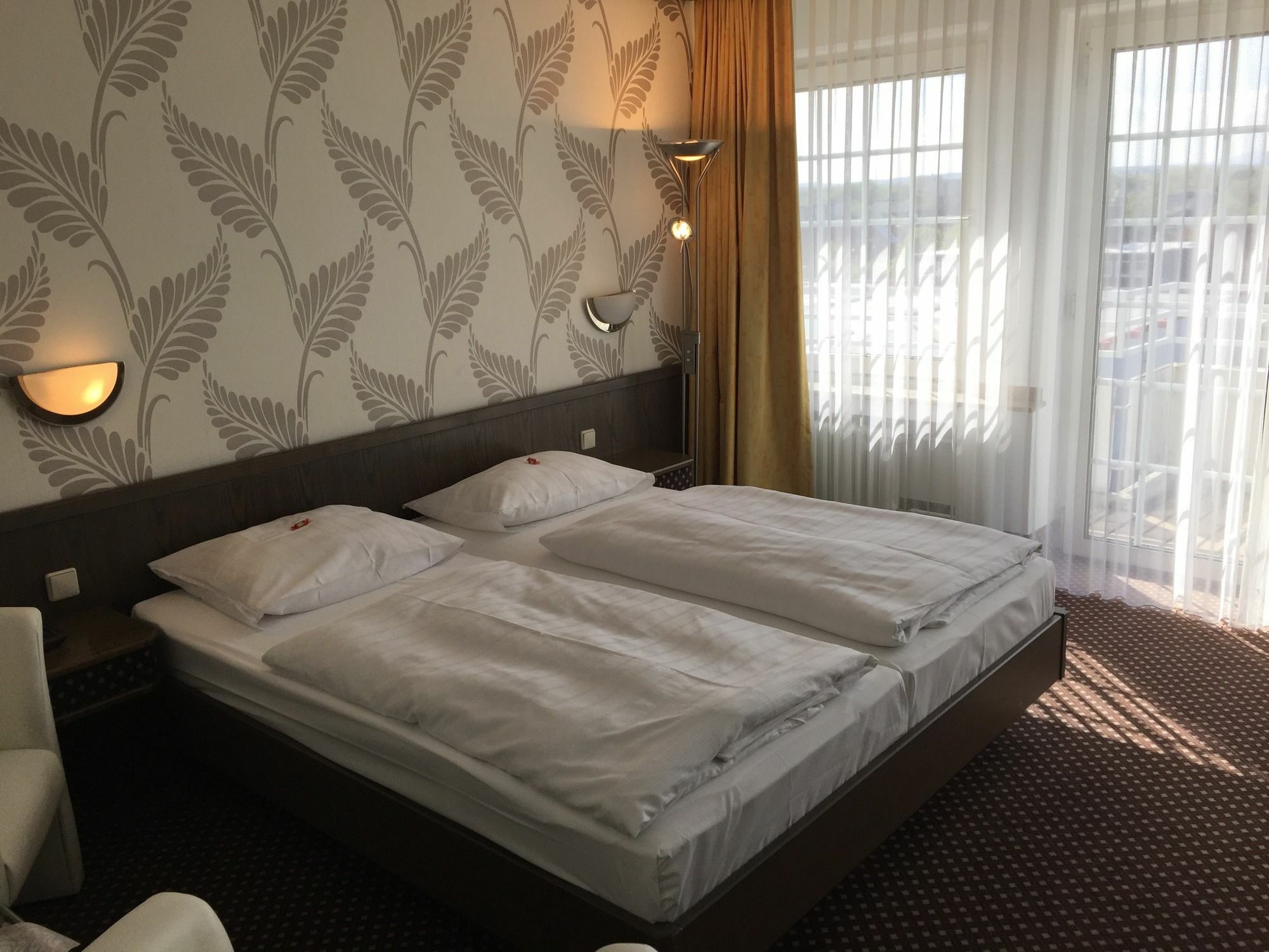 Terminal Hotel Koeln Екстериор снимка
